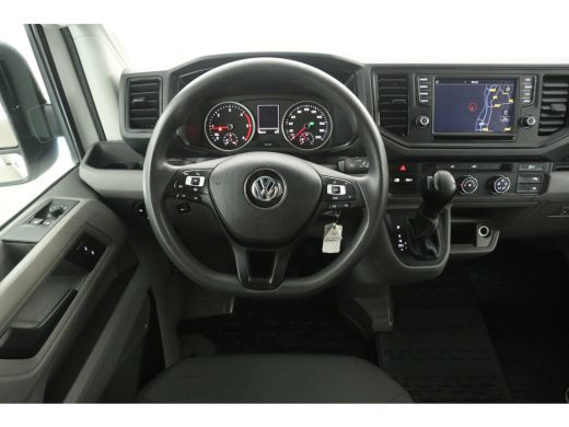 Volkswagen Crafter 2.0 TDI L3H3 140PK | Aut. | Airco | Camera | Adap. Cruise | Trekhaak | Carplay | Parkeersens. ActivLease financial lease