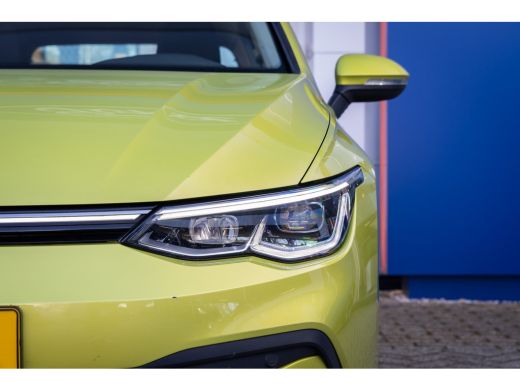 Volkswagen Golf 1.4 eHybrid Style | Massage stoel+ verwarming | Camera | Apple Carplay/Android Auto | Cruise adap... ActivLease financial lease