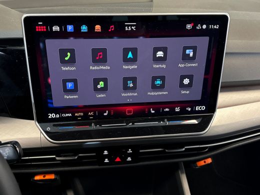 Volkswagen Golf 1.5 eHybrid 204pk Life Edition | Adaptive cruise control | Stoel- en stuurverwarming | Extra geti... ActivLease financial lease