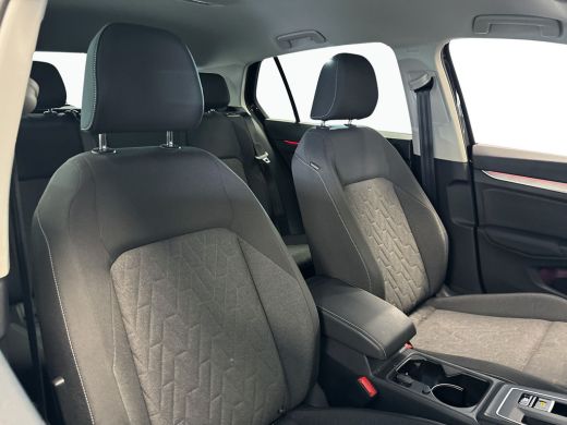Volkswagen Golf 1.5 eHybrid 204pk Life Edition | Adaptive cruise control | Stoel- en stuurverwarming | Extra geti... ActivLease financial lease
