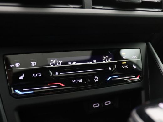 Volkswagen Polo 1.0 TSI R-Line Edition 95PK DSG Pano-Schuifdak, Keyless, Side Assist, Matrix LED-Verlichting, Ada... ActivLease financial lease