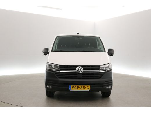 Volkswagen Transporter 2.0 TDI 150PK L2H1 | Aut. | Airco | Cruise | Camera | 3 Zits | Carplay | Navi | Parkeersens. ActivLease financial lease