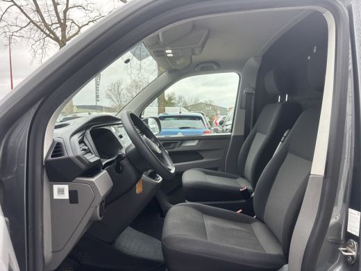 Volkswagen Transporter 2.0 TDI L2H1 28 Economy Business | Apple Carplay | Parkeersensoren | Cruise | Airco ActivLease financial lease