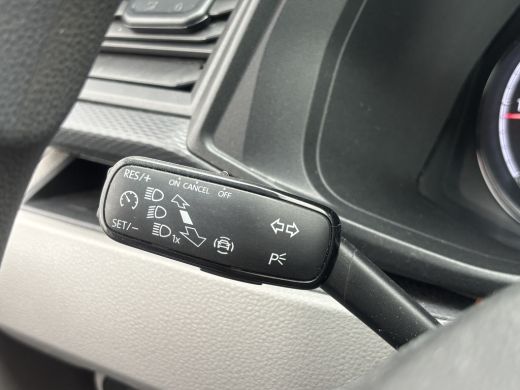 Volkswagen Transporter 2.0 TDI L2H1 28 Economy Business | Apple Carplay | Parkeersensoren | Cruise | Airco ActivLease financial lease