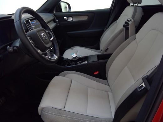 Volvo  EC40 Single Motor Core 70 kWh | PDC V+A en 360 camera | Adaptive Cruiscontrol | BLIS | Extra getint gl... ActivLease financial lease