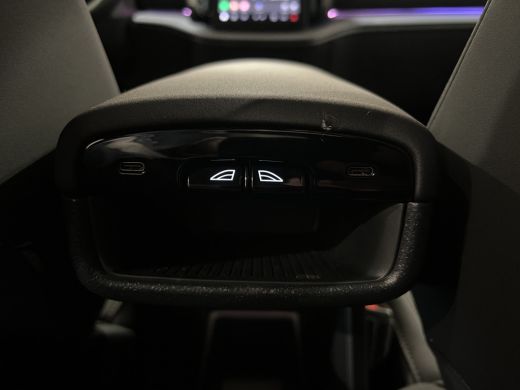 Volvo  EX30 Extended Range 272PK Plus 69kWh | Apple Carplay/Android Auto | Elektrisch bedienbare achterklep |... ActivLease financial lease