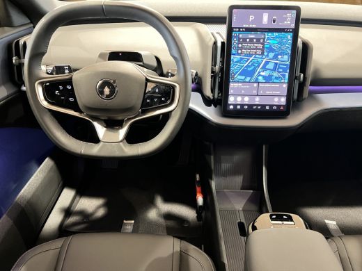 Volvo  EX30 Extended Range 272PK Plus 69kWh | Apple Carplay/Android Auto | Elektrisch bedienbare achterklep |... ActivLease financial lease