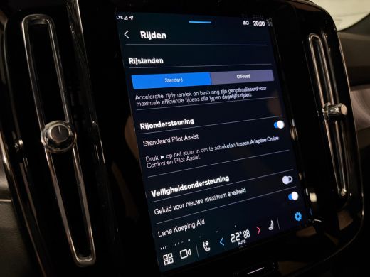 Volvo  EX40 Recharge Single Motor Plus 70 kWh | Trekhaak | 100% SoH | Adaptieve Cruise Control | Stoel en Stu... ActivLease financial lease