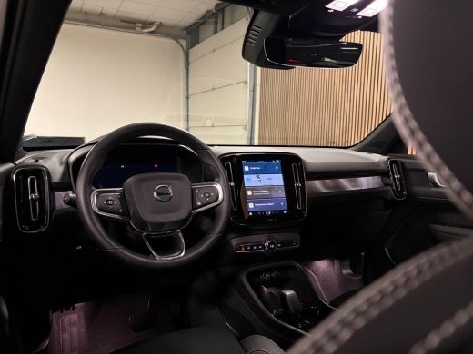 Volvo  EX40 Recharge Single Motor Plus 70 kWh | Trekhaak | 98% SoH | Adaptieve Cruise Control | Stoel en Stuu... ActivLease financial lease
