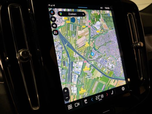 Volvo  EX40 Recharge Single Motor Plus 70 kWh | Trekhaak | 98% SoH | Adaptieve Cruise Control | Stoel en Stuu... ActivLease financial lease