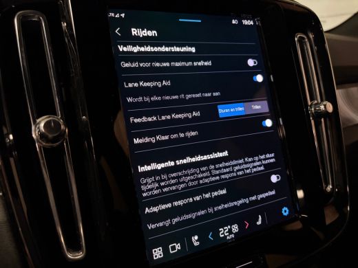 Volvo  EX40 Recharge Single Motor Plus 70 kWh | Trekhaak | 98% SoH | Adaptieve Cruise Control | Stoel en Stuu... ActivLease financial lease