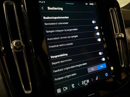 Volvo  EX40 Recharge Single Motor Plus 70 kWh | Trekhaak | 98% SoH | Adaptieve Cruise Control | Stoel en Stuu... ActivLease financial lease