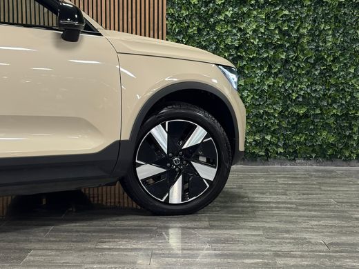 Volvo  EX40 Recharge Single Motor Plus 70 kWh | Trekhaak | 98% SoH | Adaptieve Cruise Control | Stoel en Stuu... ActivLease financial lease