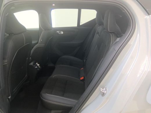 Volvo  EX40 Single Motor Extended Range Ultra 82 kWh | Trekhaak | Panoramadak | PDC V+A en 360 camera | BLIS ... ActivLease financial lease