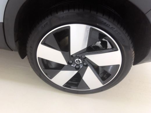 Volvo  EX40 Single Motor Extended Range Ultra 82 kWh | Trekhaak | Panoramadak | PDC V+A en 360 camera | BLIS ... ActivLease financial lease
