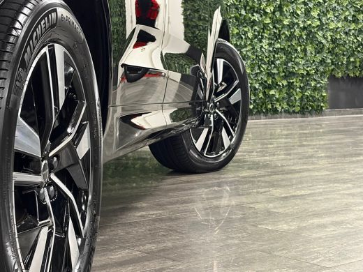 Volvo  XC60 T6 AWD Recharge Plus Brigth | MY26 Facelift | Trekhaak | 360&deg; Camera | Harman Kardon | Adaptieve ... ActivLease financial lease