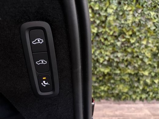 Volvo  XC90 T8 AWD Recharge Ultra Dark | Luchtvering | Trekhaak | 360 Camera | Head-Up Display | Harman Kardo... ActivLease financial lease