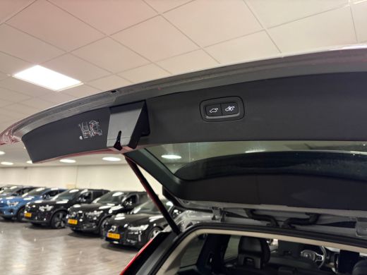 Volvo  XC90 T8 AWD Recharge Ultra Dark | Luchtvering | Trekhaak | 360 Camera | Head-Up Display | Harman Kardo... ActivLease financial lease