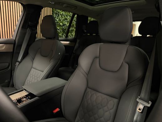 Volvo  XC90 T8 AWD Recharge Ultra Dark | Luchtvering | Trekhaak | 360 Camera | Head-Up Display | Harman Kardo... ActivLease financial lease