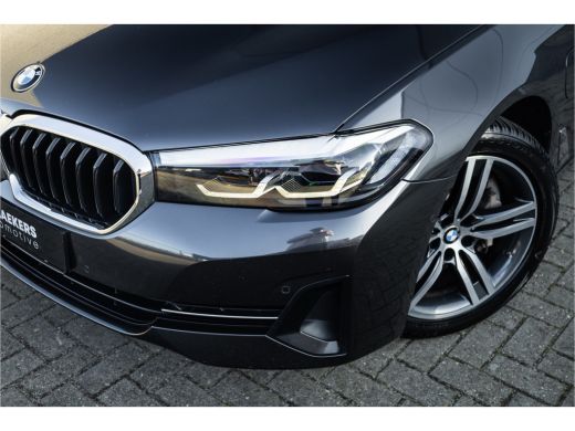 BMW 5 Serie Touring 530e Panoram / Camera / Leder / Elec stoelen / ActivLease financial lease