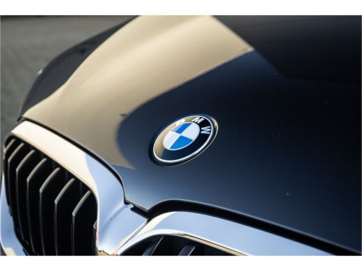 BMW 5 Serie Touring 530e Panoram / Camera / Leder / Elec stoelen / ActivLease financial lease