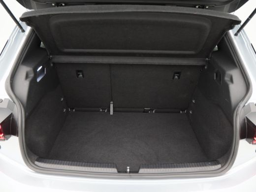 CUPRA Born Adrenaline One 62 kWh 204 Pk | Stoelverwarming | Navigatie | Adaptive Cruise | Camera | CarPlay |... ActivLease financial lease