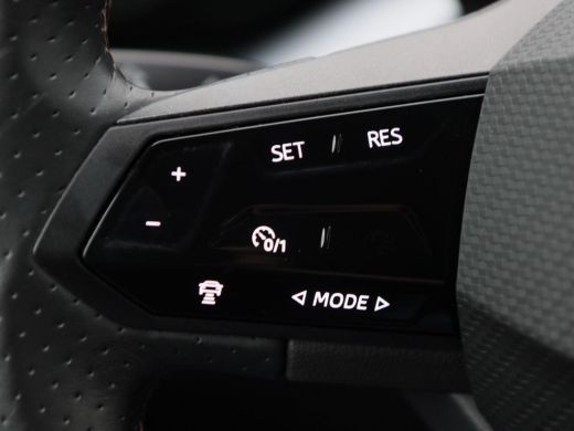 CUPRA Born Adrenaline One 62 kWh 204 Pk | Stoelverwarming | Navigatie | Adaptive Cruise | Camera | CarPlay |... ActivLease financial lease