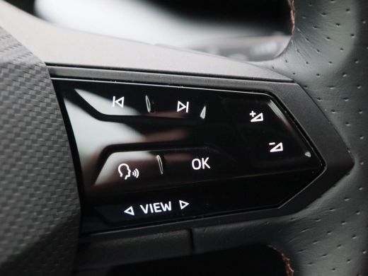 CUPRA Born Adrenaline One 62 kWh 204 Pk | Stoelverwarming | Navigatie | Adaptive Cruise | Camera | CarPlay |... ActivLease financial lease