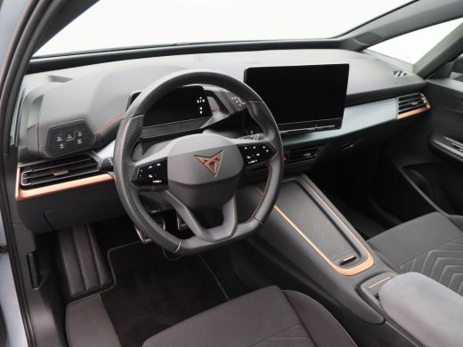 CUPRA Born Adrenaline One 62 kWh 204 Pk | Stoelverwarming | Navigatie | Adaptive Cruise | Camera | CarPlay |... ActivLease financial lease