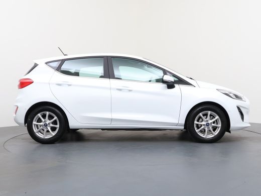 Ford Fiesta 1.0 EcoBoost Titanium AUTOMAAT / Navigatie / Camera / Parkeersensoren / Carplay / Dodehoek / 16''... ActivLease financial lease