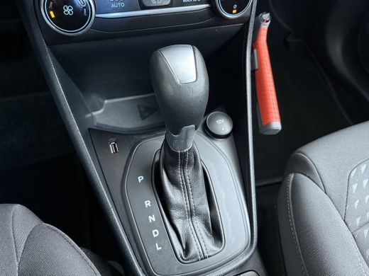 Ford Fiesta 1.0 EcoBoost Titanium AUTOMAAT / Navigatie / Camera / Parkeersensoren / Carplay / Dodehoek / 16''... ActivLease financial lease