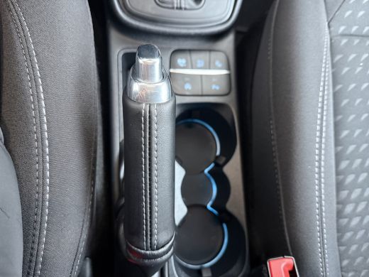 Ford Fiesta 1.0 EcoBoost Titanium AUTOMAAT / Navigatie / Camera / Parkeersensoren / Carplay / Dodehoek / 16''... ActivLease financial lease