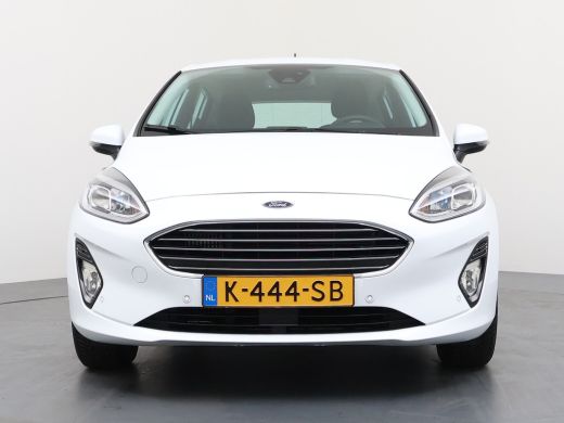 Ford Fiesta 1.0 EcoBoost Titanium AUTOMAAT / Navigatie / Camera / Parkeersensoren / Carplay / Dodehoek / 16''... ActivLease financial lease