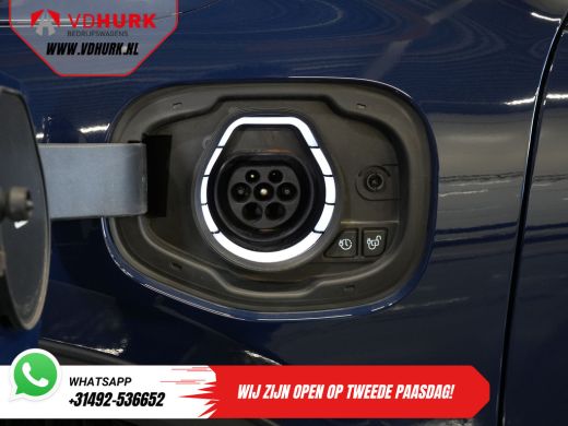 Ford Kuga 2.5 PHEV 225 pk Titanium LED/ Carplay/ Virtual Cockpit/ Elek.Trekhaak/ Navi/ Camera/ PDC/ Climate... ActivLease financial lease