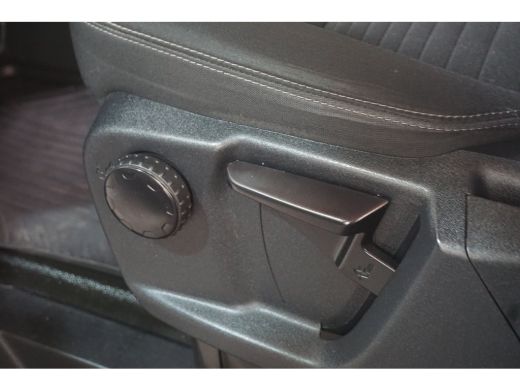 Ford Transit Custom 300 2.0 TDCI L2H1 Limited Sport Edition | Wegklapbare Dakdragers | Achteruitrijcamera | Cruise co... ActivLease financial lease