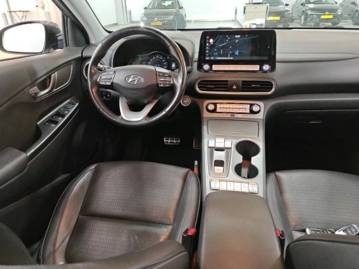Hyundai Kona EV Premium 64 kWh NL-AUTO | LEDER| STOELVERWARMING | NAVI | CAMERA ActivLease financial lease