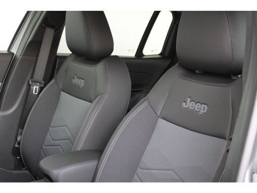 Jeep Avenger 1.2 e-Hybrid Summit | 8 Jaar garantie | Winter pack | Camera | Cruise control adaptief | Elektr. ... ActivLease financial lease