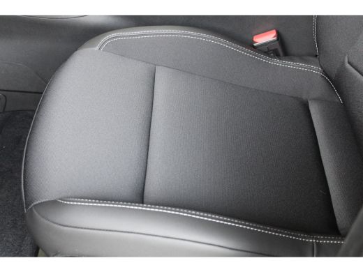 Jeep Avenger 1.2 e-Hybrid Summit | 8 Jaar garantie | Winter pack | Camera | Cruise control adaptief | Elektr. ... ActivLease financial lease