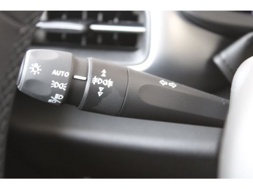 Jeep Avenger 1.2 e-Hybrid Summit | 8 Jaar garantie | Winter pack | Camera | Cruise control adaptief | Elektr. ... ActivLease financial lease