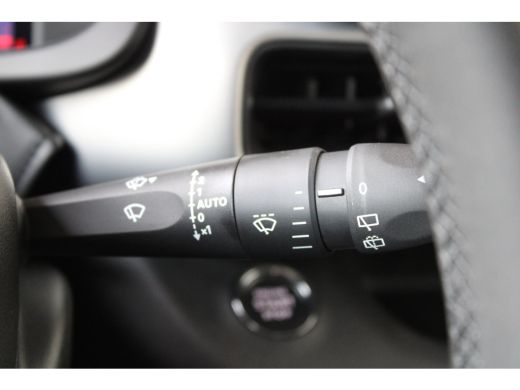 Jeep Avenger 1.2 e-Hybrid Summit | 8 Jaar garantie | Winter pack | Camera | Cruise control adaptief | Elektr. ... ActivLease financial lease