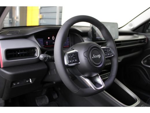 Jeep Avenger 1.2 e-Hybrid Summit | 8 Jaar garantie | Winter pack | Camera | Cruise control adaptief | Elektr. ... ActivLease financial lease