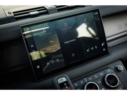 Land Rover Defender 110 Defender URBAN 110 P300e X-Dynamic SE | Urban bodykit | 22 Inch | Pano | Cold Climate | ActivLease financial lease