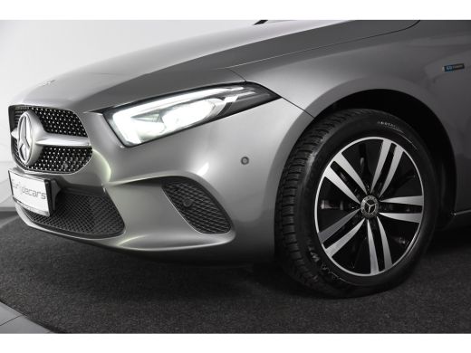 Mercedes-Benz A-Klasse 250 e *Leer*Navigatie*Ambiente*Trekhaak* ActivLease financial lease