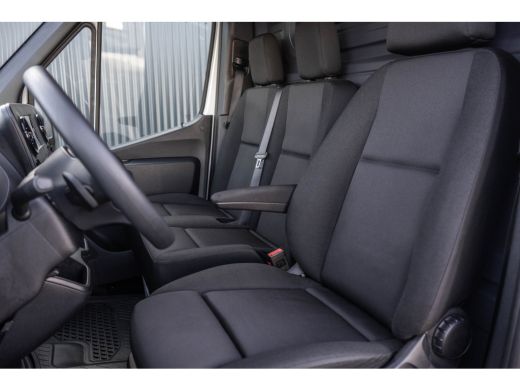 Mercedes-Benz Sprinter 317 CDI L2H2 | Automaat | Mbux | 360&deg; camera | Navi | Cruise | Climatronic ActivLease financial lease
