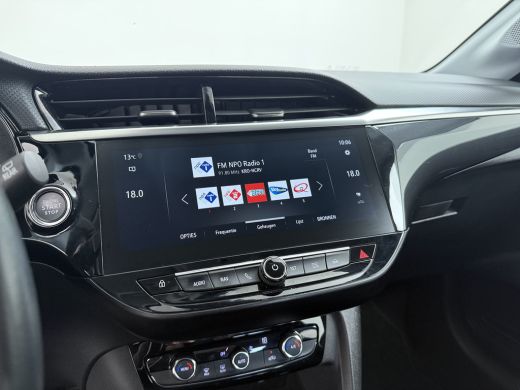 Opel Corsa 1.2 Elegance Navigatie / Camera / Parkeersensoren / Carplay / Keyless /  ECC / LED / 16'' LMV ActivLease financial lease