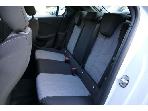 Opel Corsa 1.2 TURBO 100PK 5-DRS BUSINESS EDITION / NAVI / AIRCO / LED / PDC / 16"LMV / CAMERA / DEMO-DEAL /... ActivLease financial lease