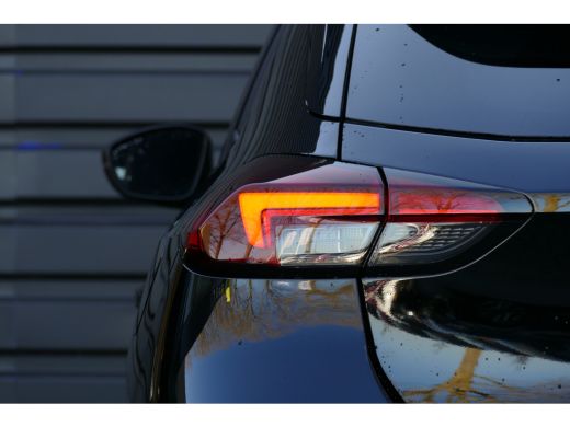 Opel Corsa 1.2 TURBO 100PK HYBRID 5-DRS GS AUTOMAAT / NAVI / CLIMA / LED / PDC / 16"LMV / CAMERA / DEMO-DEAL... ActivLease financial lease