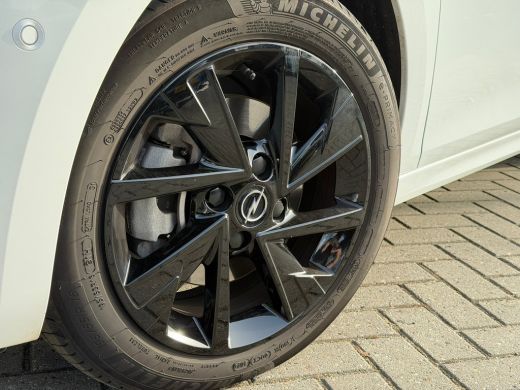 Opel Corsa 1.2 Turbo Hybrid GS Navigatie | Climate | Apple Carplay/Android Auto | 16 ''LMV |  | Apple Carpla... ActivLease financial lease