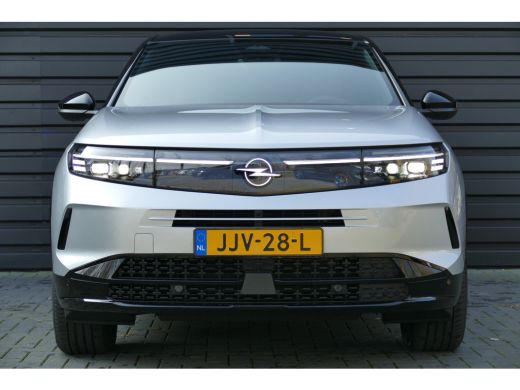 Opel Grandland 1.6 TURBO 195PK PLUG-IN HYBRID GS AUTOMAAT / NAVI / CLIMA / PDC / 19"LMV / CAMERA V+A / AFN. TREK... ActivLease financial lease