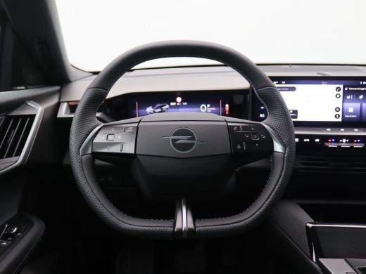 Opel Grandland 1.6 Turbo Plug-in-Hybrid Ultimate 195PK Aut. Trekhaak, 360gr. Camera, Keyless, Matrix-LED Verlich... ActivLease financial lease